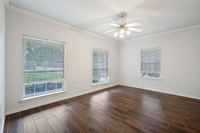 1156 Bent Oaks Drive, Denton, TX 76210