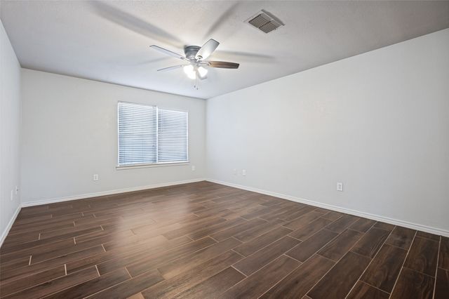 1156 Bent Oaks Drive, Denton, TX 76210