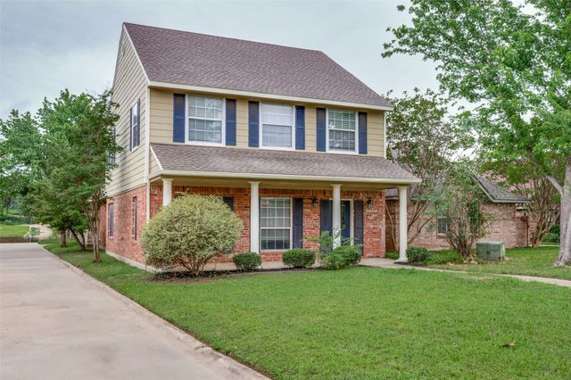 1156 Bent Oaks Drive, Denton, TX 76210