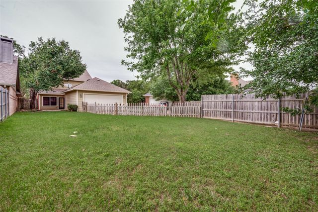 1156 Bent Oaks Drive, Denton, TX 76210