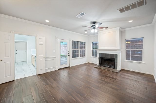1156 Bent Oaks Drive, Denton, TX 76210
