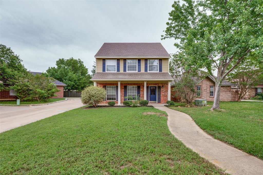 1156 Bent Oaks Drive, Denton, TX 76210