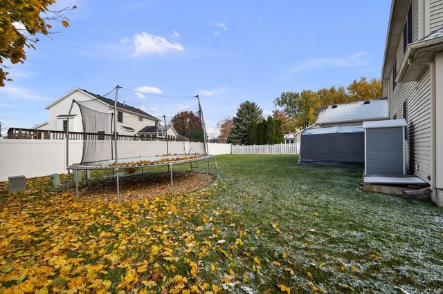 850 W PRICE Street, Eldridge, IA 52748