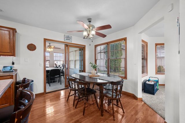 850 W PRICE Street, Eldridge, IA 52748