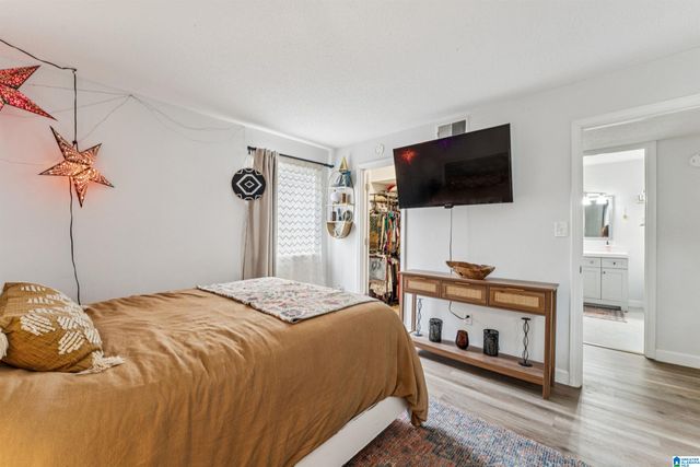 416 Skyview Dr Apt B, Birmingham, AL 35209