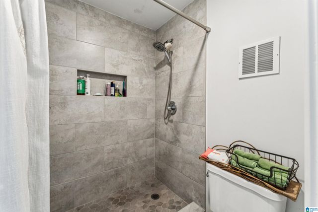 416 Skyview Dr Apt B, Birmingham, AL 35209