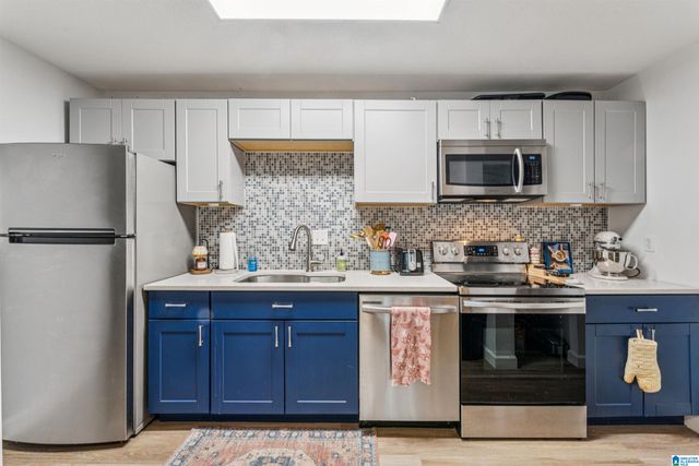 416 Skyview Dr Apt B, Birmingham, AL 35209