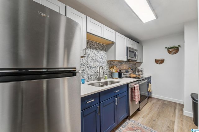 416 Skyview Dr Apt B, Birmingham, AL 35209