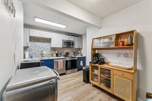 416 Skyview Dr Apt B, Birmingham, AL 35209