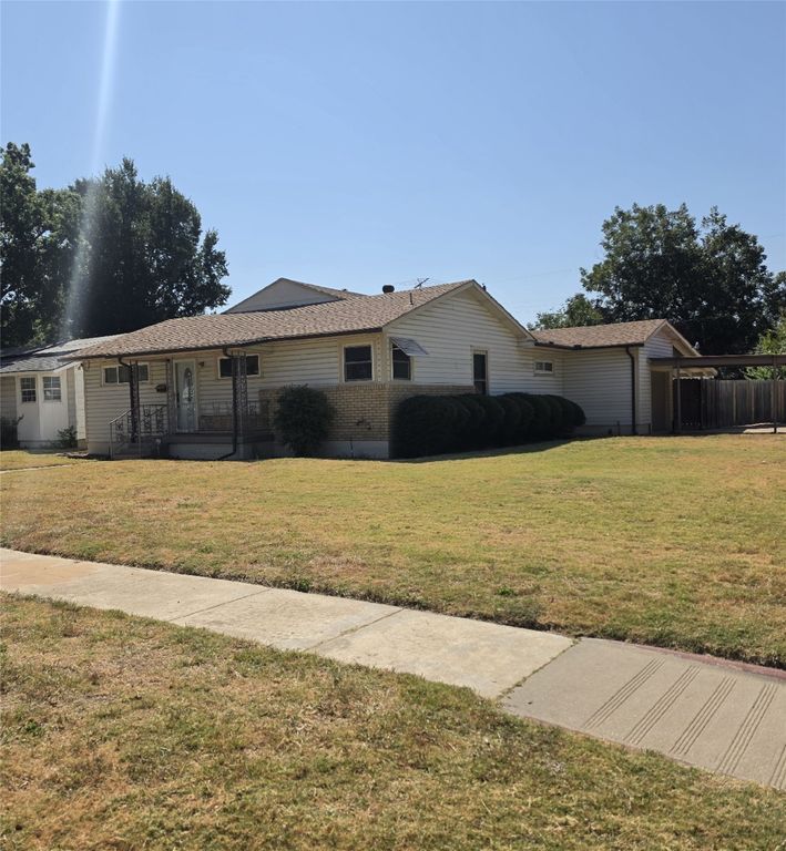 3750 Honeysuckle Avenue, Fort Worth, TX 76111 — exterior