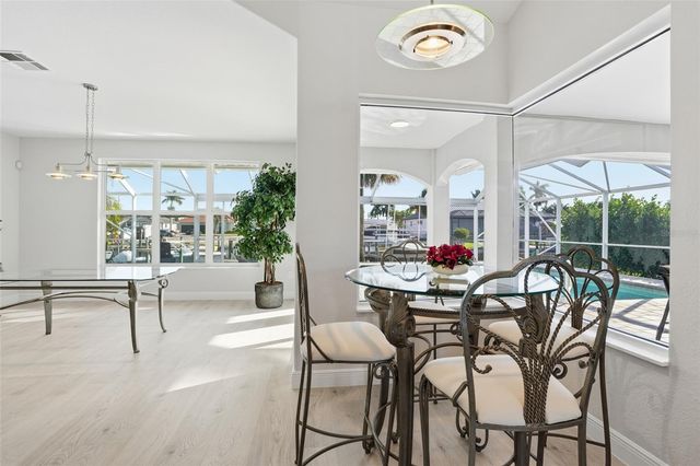 5267 STRATFORD COURT, Cape Coral, FL 33904