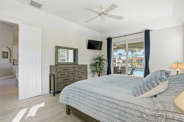 5267 STRATFORD COURT, Cape Coral, FL 33904