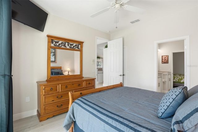 5267 STRATFORD COURT, Cape Coral, FL 33904