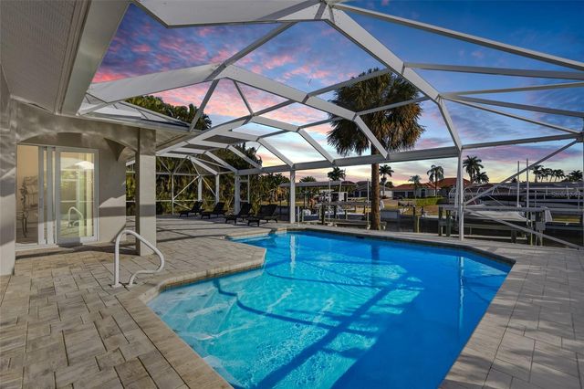 5267 STRATFORD COURT, Cape Coral, FL 33904