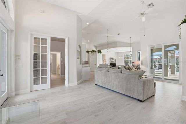 5267 STRATFORD COURT, Cape Coral, FL 33904