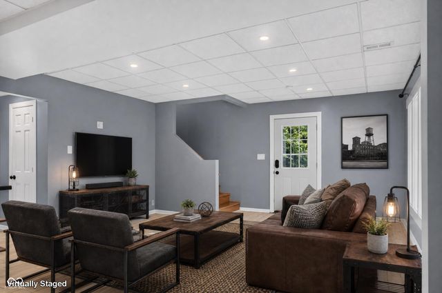 5501 S 800 Road E, Zionsville, IN 46077