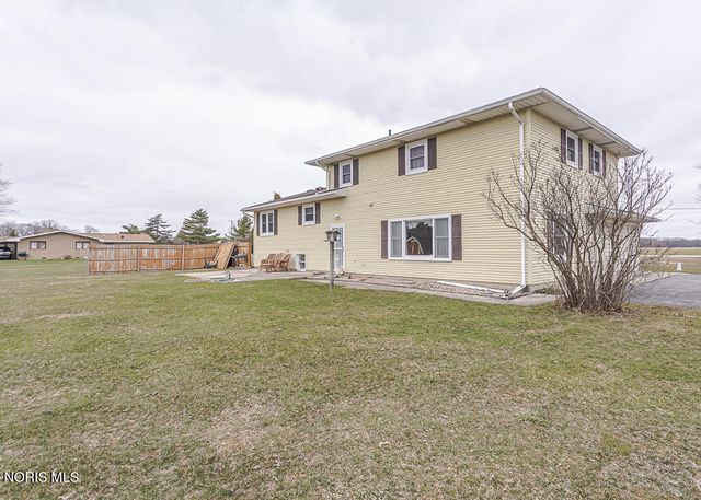 23284 W State Route 579, Curtice, OH 43412