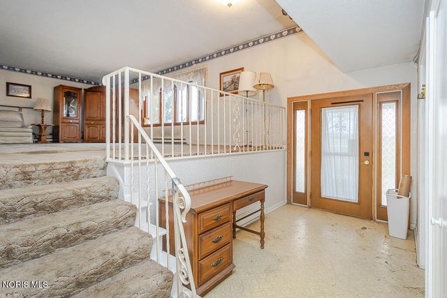 23284 W State Route 579, Curtice, OH 43412