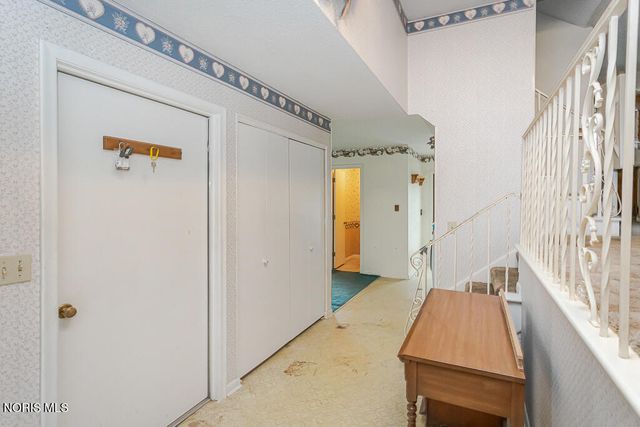 23284 W State Route 579, Curtice, OH 43412