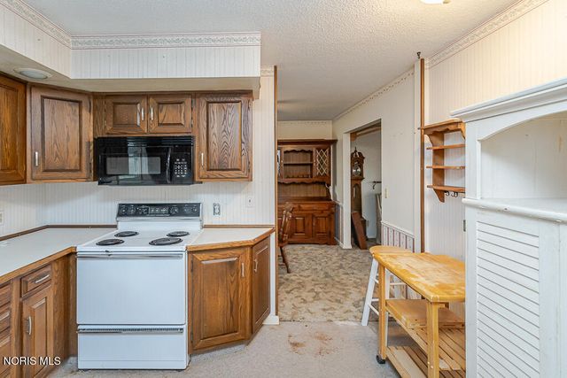 23284 W State Route 579, Curtice, OH 43412