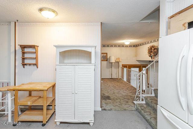 23284 W State Route 579, Curtice, OH 43412