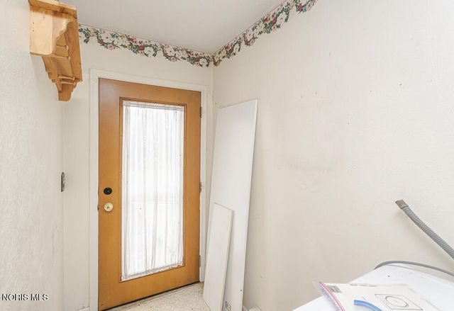 23284 W State Route 579, Curtice, OH 43412