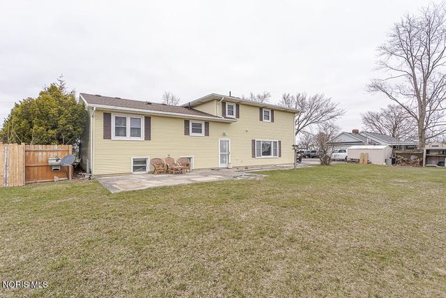 23284 W State Route 579, Curtice, OH 43412