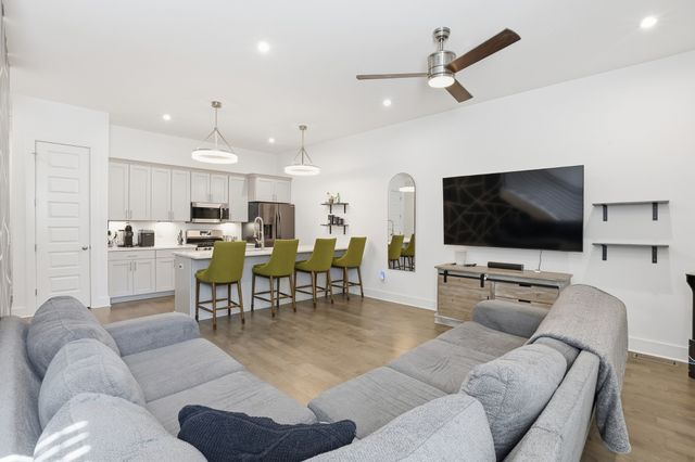 700 James Ave Apt 15, Nashville, TN 37209