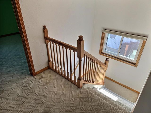 806 W 8TH AVENUE, Oshkosh, WI 54902
