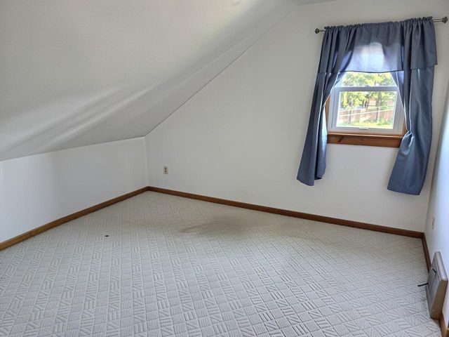 806 W 8TH AVENUE, Oshkosh, WI 54902
