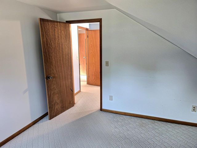 806 W 8TH AVENUE, Oshkosh, WI 54902