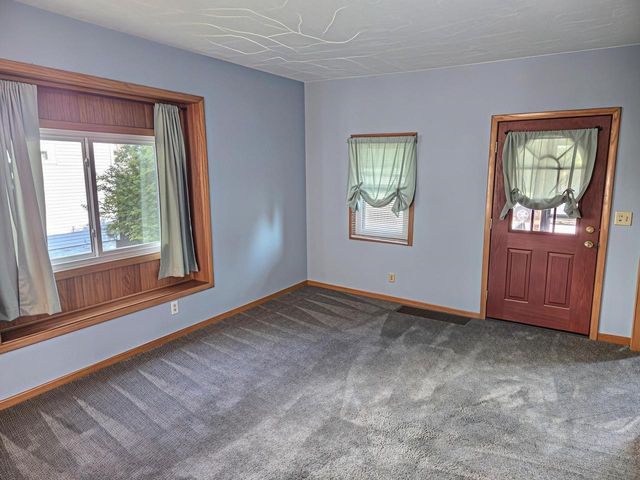 806 W 8TH AVENUE, Oshkosh, WI 54902