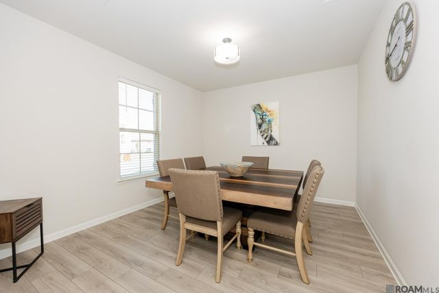 7520 Scarlet Oak Dr, Gonzales, LA 70737