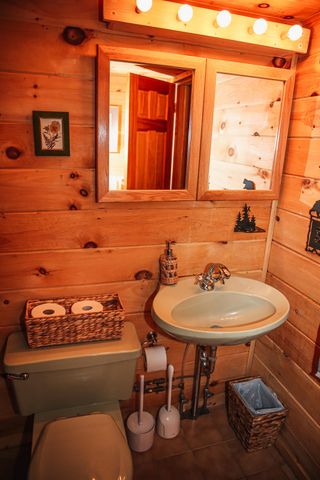 205 River Road, Jay, NY 12941