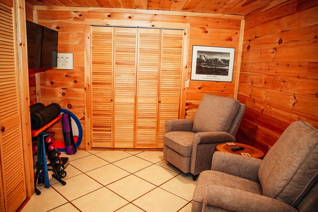 205 River Road, Jay, NY 12941