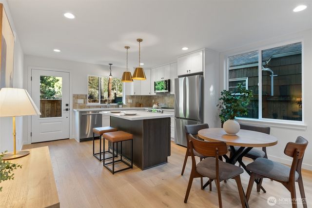 1709 NE 117th Street, Seattle, WA 98125