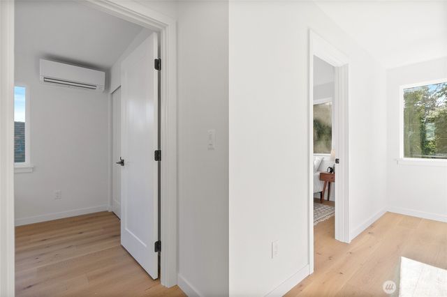 1709 NE 117th Street, Seattle, WA 98125