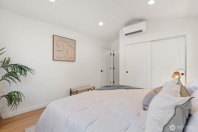 1709 NE 117th Street, Seattle, WA 98125