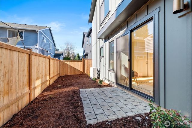 1709 NE 117th Street, Seattle, WA 98125