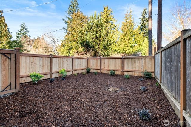 1709 NE 117th Street, Seattle, WA 98125