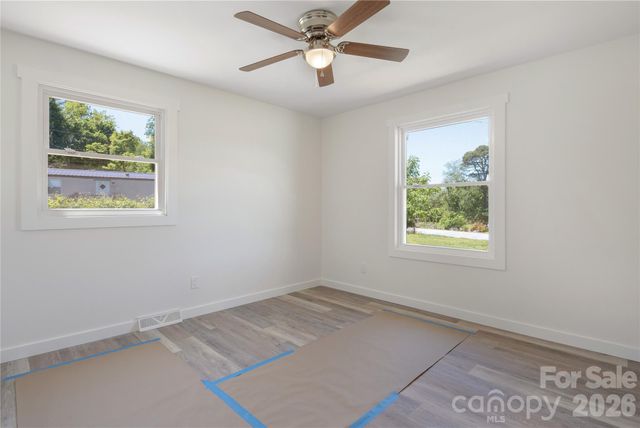 287 Duncan Road, Flat Rock, NC 28731