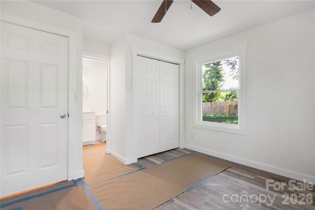287 Duncan Road, Flat Rock, NC 28731