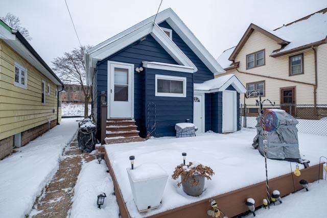 1220 S 65th STREET, West Allis, WI 53214