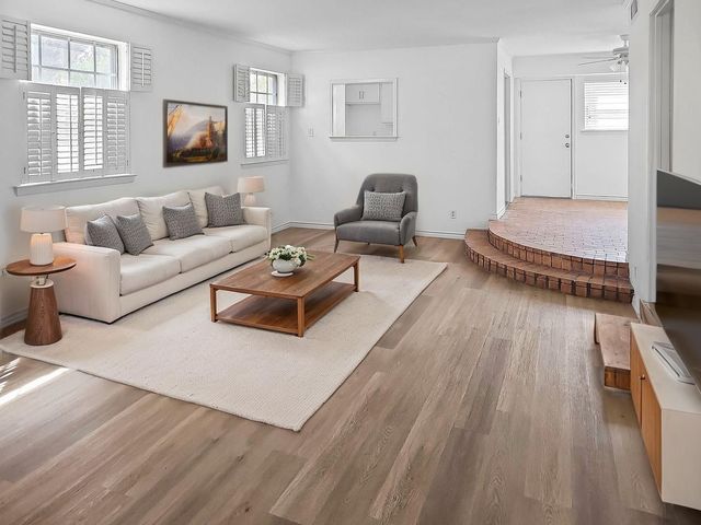 3925 Inwood Road 1020, Dallas, TX 75209