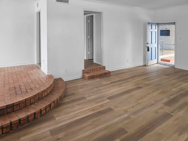 3925 Inwood Road 1020, Dallas, TX 75209