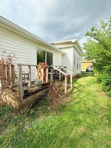 143 E 8th Street, Paris, KY 40361