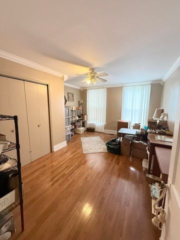 143 E 8th Street, Paris, KY 40361