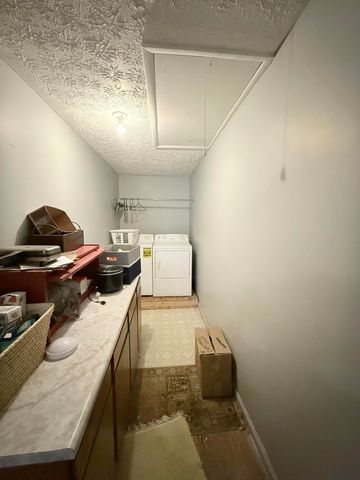 143 E 8th Street, Paris, KY 40361