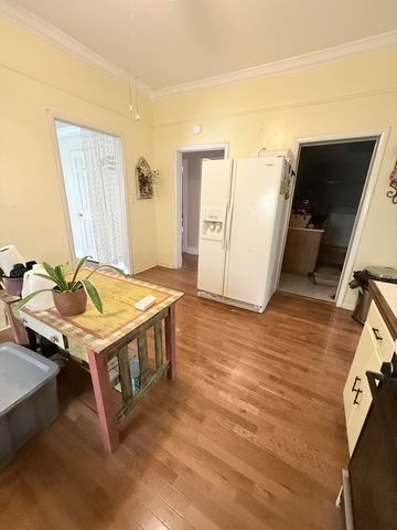 143 E 8th Street, Paris, KY 40361