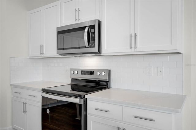 5231 LIGONBERRY STREET, Lakeland, FL 33811